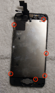 cambiar pantalla de iPhone 5C - retirar placa protectora de LCD